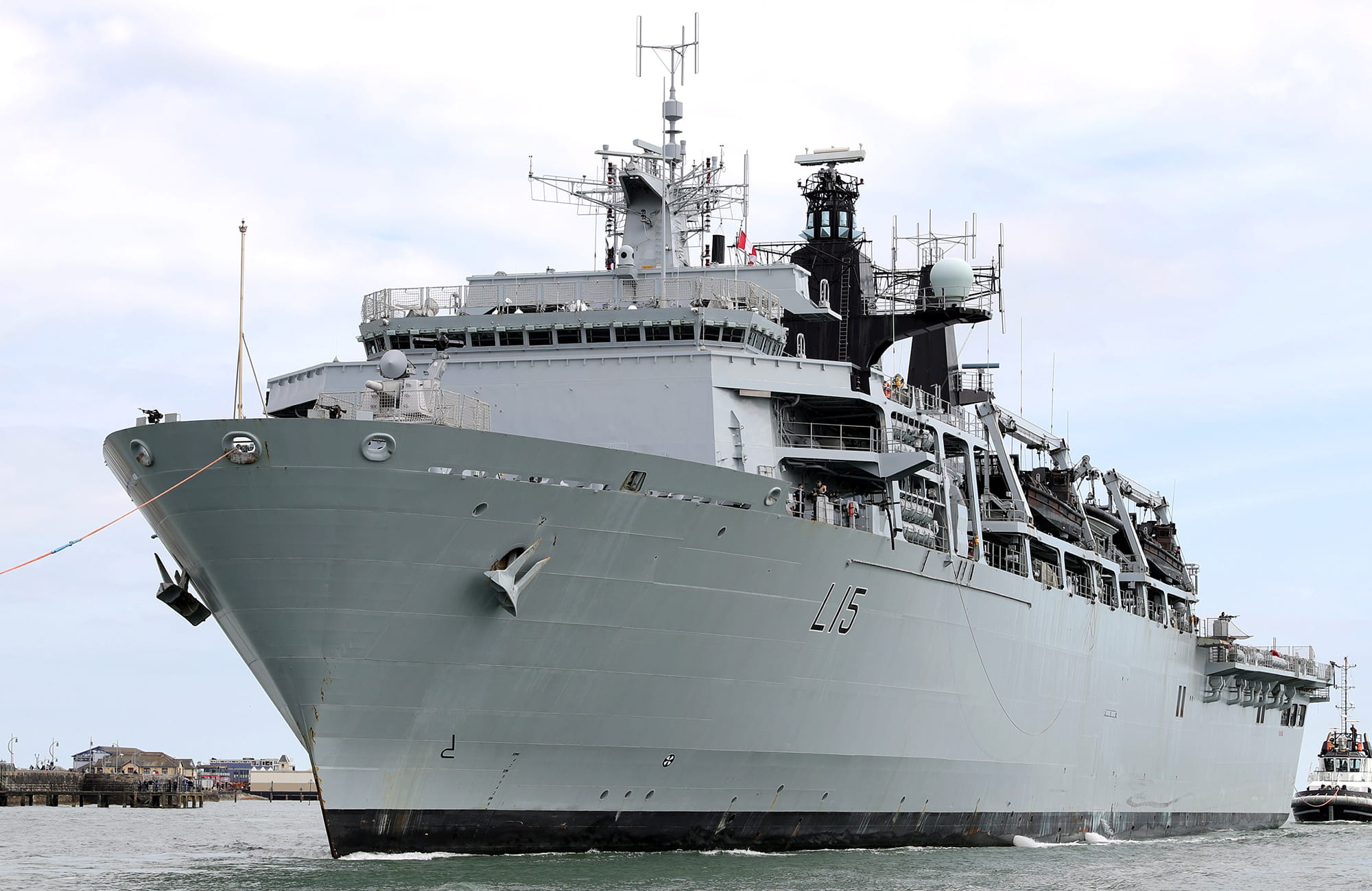 The large amphibious assault ship, HMS Bulwark enters Portsmouth Harbour